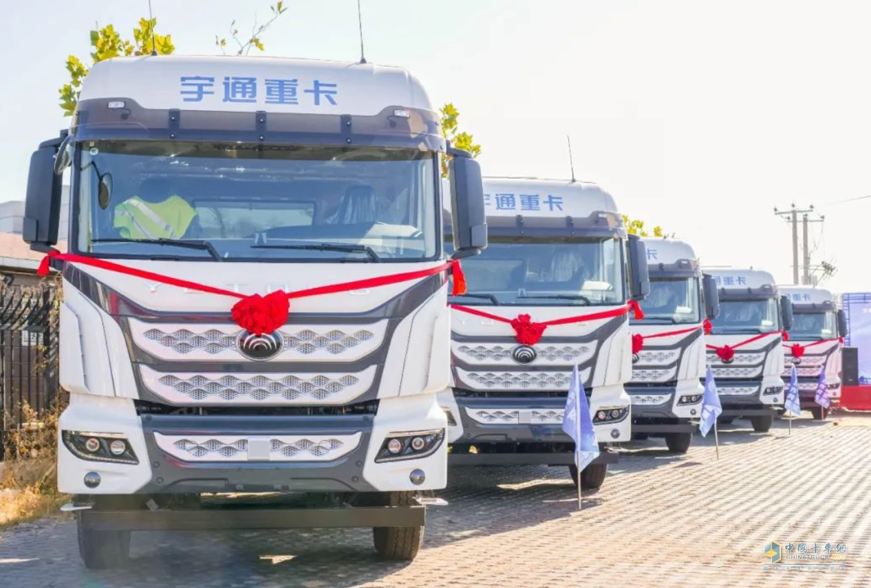 不負眾望 宇通新能源牽引車斬獲“卡車兄弟信賴產(chǎn)品獎”