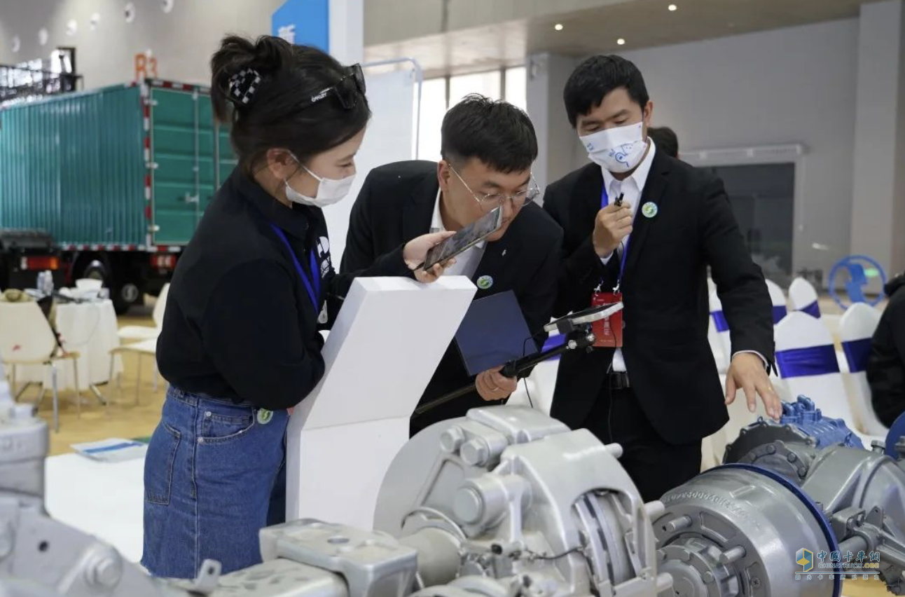 漢德車橋閃耀2023國際新博會：聚焦用戶痛點，打造標桿之作！