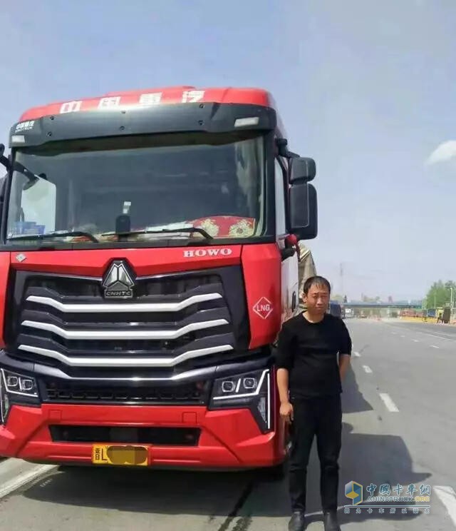 山西楊師傅：天天有買豪沃MAX燃?xì)廛嚨?，都問我這車咋樣？