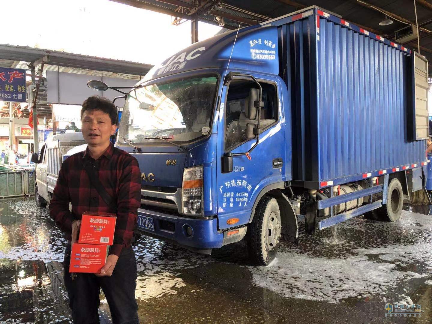 水產運輸搶時間，江淮1卡帥鈴為什么讓他覺得踏實？