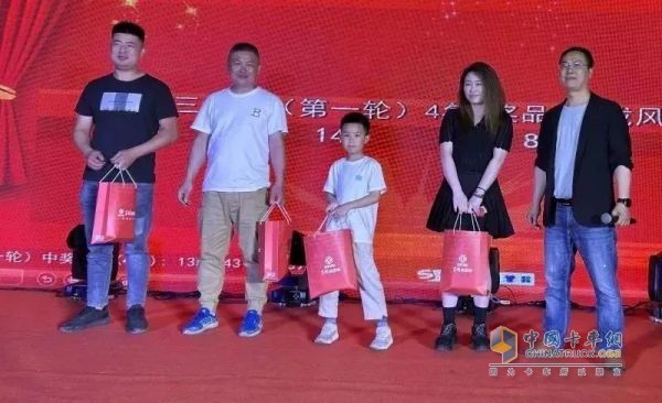 13臺(tái)訂單！東風(fēng)福瑞卡福小瑞上市活動(dòng)圓滿成功