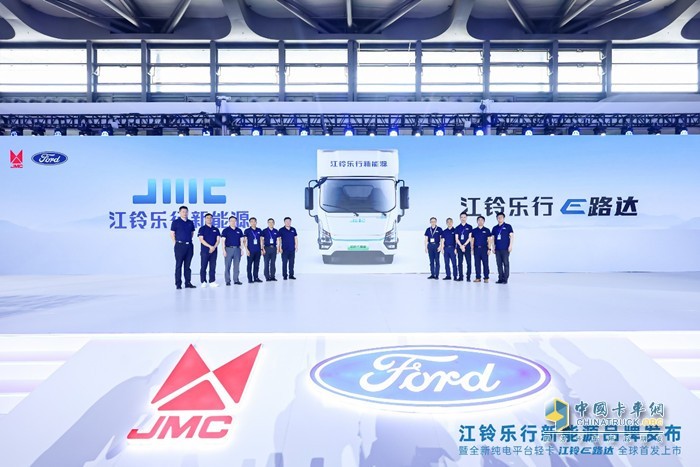 老牌卡車企業(yè)打響新能源反擊戰(zhàn)，新舊雙方有何對(duì)戰(zhàn)相同點(diǎn)？