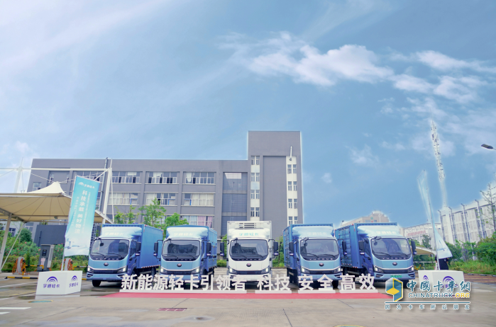 老牌卡車企業(yè)打響新能源反擊戰(zhàn)，新舊雙方有何對(duì)戰(zhàn)相同點(diǎn)？