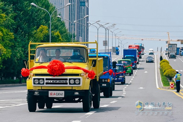 闖出新天地！重溫第二代解放卡車CA141