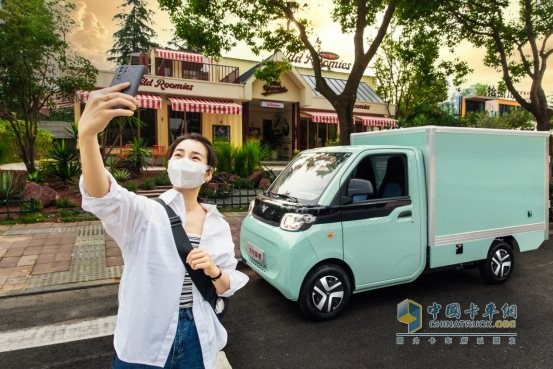 擺攤創(chuàng)業(yè)難？北汽雷馳新能源MINI卡賺錢更輕松