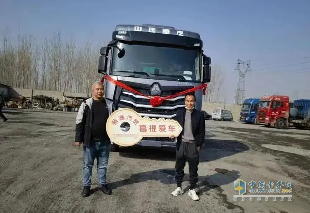中國(guó)重汽全新一代豪沃MAX WP15NG節(jié)氣王 引領(lǐng)省心多賺新潮流
