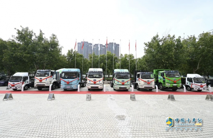 8月貨車進(jìn)口：同比降環(huán)比增，輕卡領(lǐng)跑中卡領(lǐng)漲、柴油最多