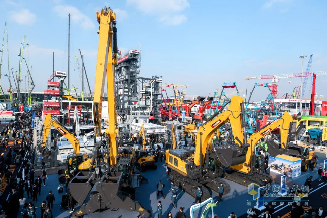 12000㎡、超180款展品—智慧徐工震撼亮相bauma CHINA 2024