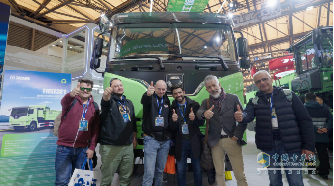 bauma CHINA 2024：徐工汽車(chē)，續(xù)寫(xiě)精彩!