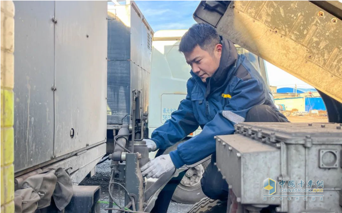 徐工汽車開展復(fù)工巡檢，助力客戶“滿電”出發(fā)！