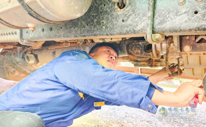 徐工汽車開展復(fù)工巡檢，助力客戶“滿電”出發(fā)！