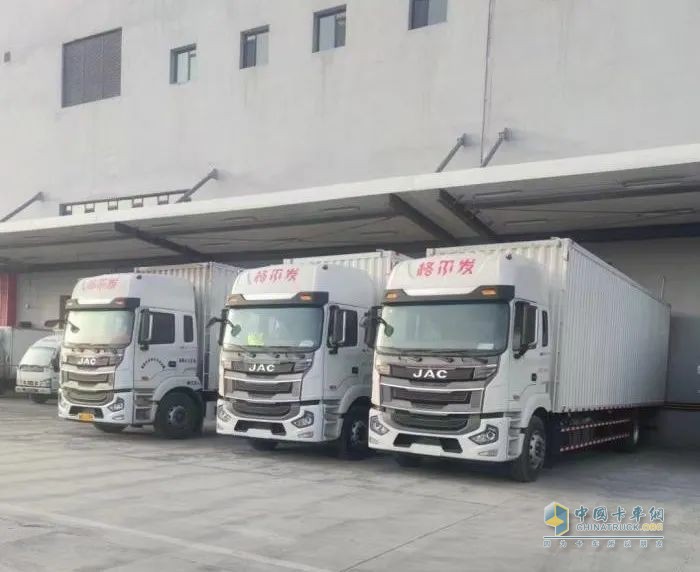 大單橋+極致節(jié)油 江淮格爾發(fā)成李師傅快遞運(yùn)輸首選車(chē)