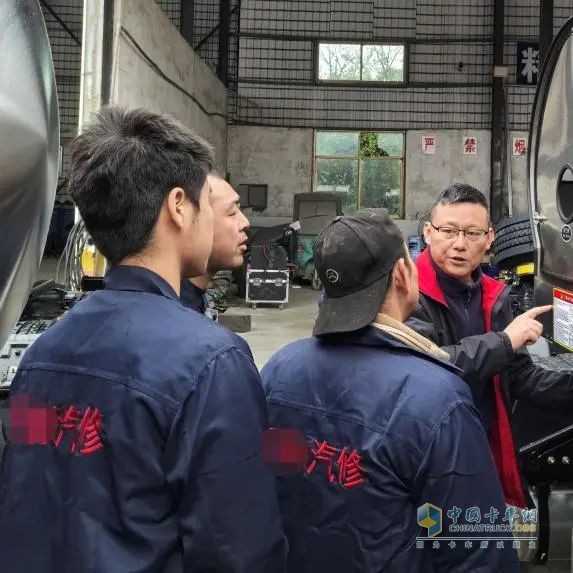 綠色鋼企理想選擇 龍擎動力再交50臺