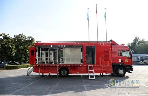 森源鴻馬凈水車：搭載智能大腦，讓應(yīng)急供水更高效
