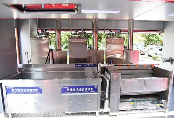 森源鴻馬全自動(dòng)化飲食保障車編組：全力提升野外伙食保障能力