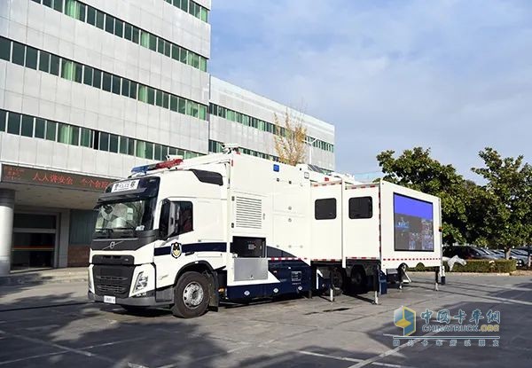 森源鴻馬雙拓展通信指揮車(chē)即將閃耀警博會(huì) 助力警務(wù)高效升級(jí)