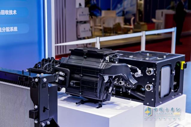 廣汽領(lǐng)程閃耀2025上海車展：以智慧生態(tài)重塑新能源商用車未來