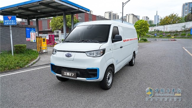 誰才是新能源VAN系中的質(zhì)價(jià)比之選？開瑞江豚E7升級(jí)車型給你答案