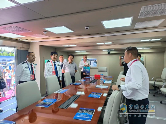 森源鴻馬閃耀第十二屆警用裝備博覽會(huì)：詮釋“移動(dòng)通信指揮車平臺(tái)智能制造者”實(shí)力