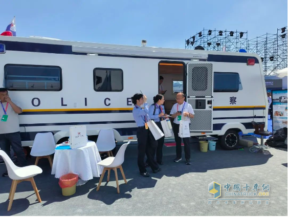 森源鴻馬閃耀第十二屆警用裝備博覽會(huì)：詮釋“移動(dòng)通信指揮車平臺(tái)智能制造者”實(shí)力