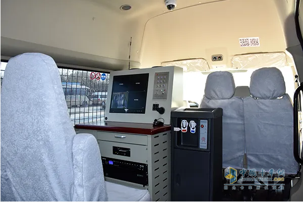 森源鴻馬防暴突擊車助力警務(wù)工作新升級