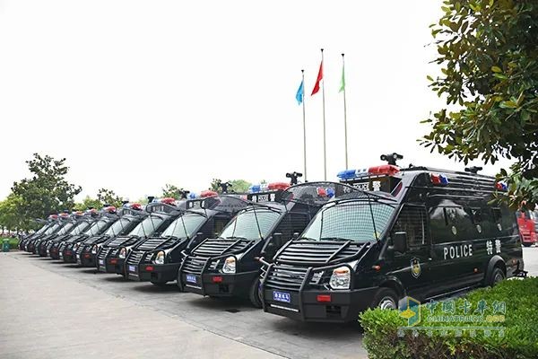 森源鴻馬防暴突擊車助力警務(wù)工作新升級
