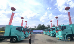 聯(lián)合重卡電麒麟交付儀式在寧夏舉行