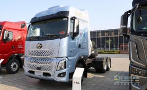 乘龍H7 Pro創(chuàng)贏版LNG牽引車：560馬力 每年可節(jié)省18000元