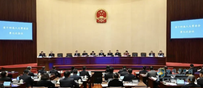 江蘇省計(jì)劃：推動(dòng)重型貨車、半掛車安裝智能監(jiān)控設(shè)備！