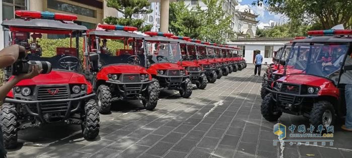 五菱批量全地形越野消防車入滇，共筑安全防火墻