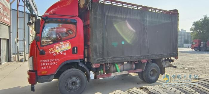 走最難最險的路！他與解放虎VH在“掛壁公路”上盤旋
