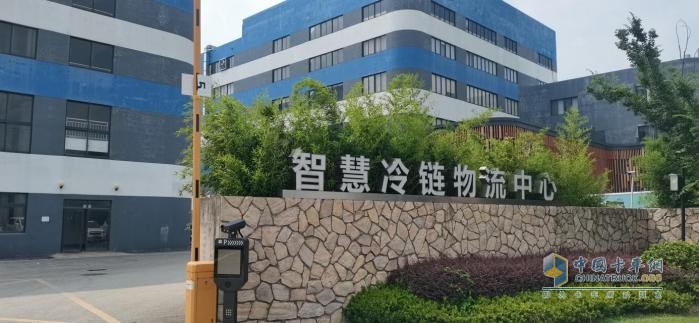 為校園食材保駕護(hù)航 6臺江淮1卡愷達(dá)冰博士交付！
