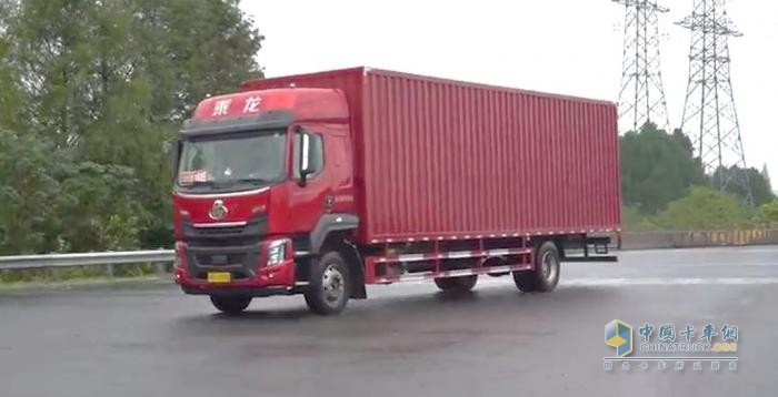一年能省200多萬，乘龍H5大單橋讓兩位快遞老板喜笑顏開