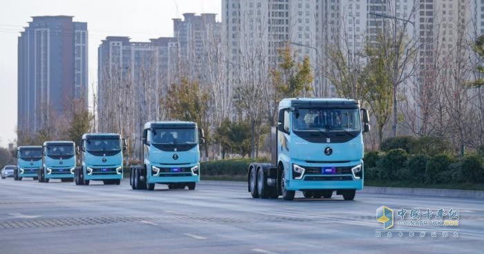 前路鉭途，質(zhì)變未來  質(zhì)子汽車2025產(chǎn)品發(fā)布會成功舉辦