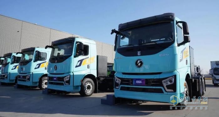 前路鉭途，質(zhì)變未來  質(zhì)子汽車2025產(chǎn)品發(fā)布會成功舉辦