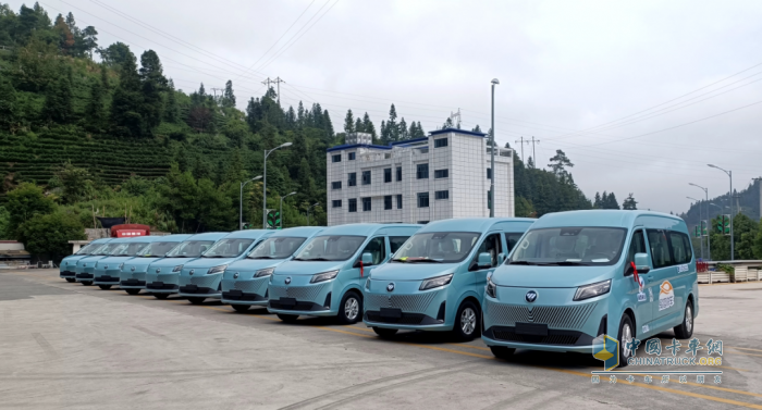 圖雅諾大V助力湖南古丈往返吉首“易搭快車”服務(wù)，全面打造旅客品質(zhì)之旅！
