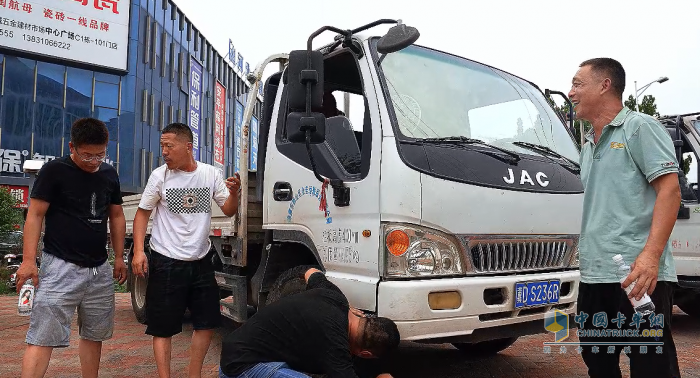 從康鈴H1到康鈴H6，趙軍濤完成了貨運(yùn)生涯的傳承與堅(jiān)守
