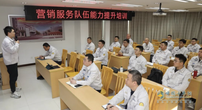 解放動力：淬煉營銷服務(wù)尖兵，開啟2025市場新程