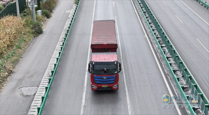 一車一年省15萬！深度適應(yīng)煤炭倒短 26臺歐曼智藍(lán)讓張經(jīng)理運(yùn)輸團(tuán)隊(duì)如虎添翼