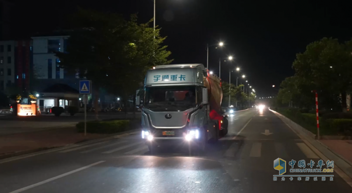 宇通重卡在全國首條長距離電動重卡線路成功運營！