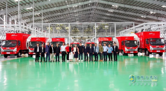 再獲110臺訂單！福田汽車與越南物流巨頭攜手共贏