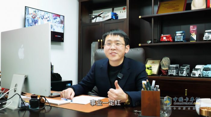 策馬揚(yáng)鞭共奮蹄！乘龍卡車助用戶騰飛