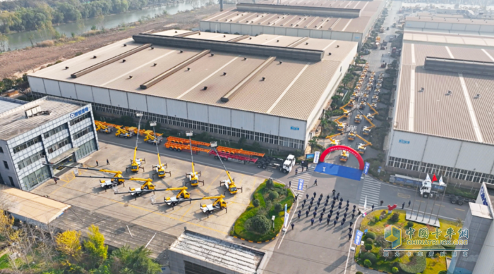 奔赴建設(shè)一線！徐工高空作業(yè)車批量出征！