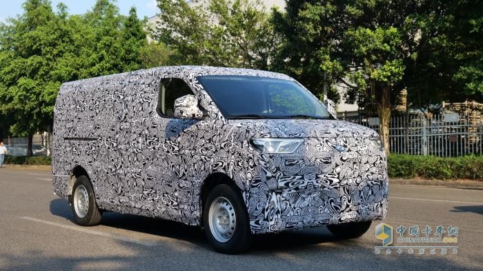 瑞馳全新電動(dòng)中型物流車偽裝諜照曝光