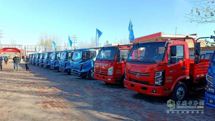 飛碟汽車(chē)CNG場(chǎng)景產(chǎn)品上市發(fā)布會(huì)在霸州順利舉行