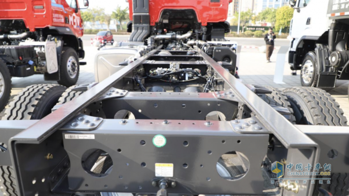 乘龍H5 4×2極限自卸車的踏實(shí)感從何而來？ 