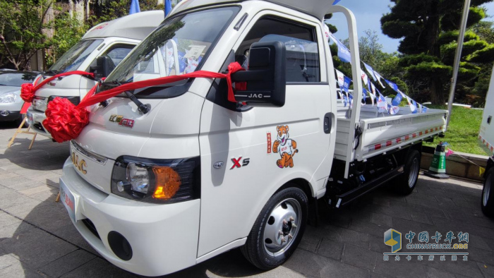 新年跑運輸，江淮1卡愷達(dá)X5小萌虎助您前“兔”似錦！
