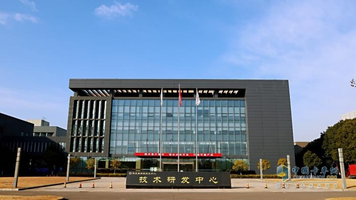 40年自主向上，東風(fēng)商用車技術(shù)研發(fā)的原點(diǎn)從東風(fēng)EQ153說(shuō)起