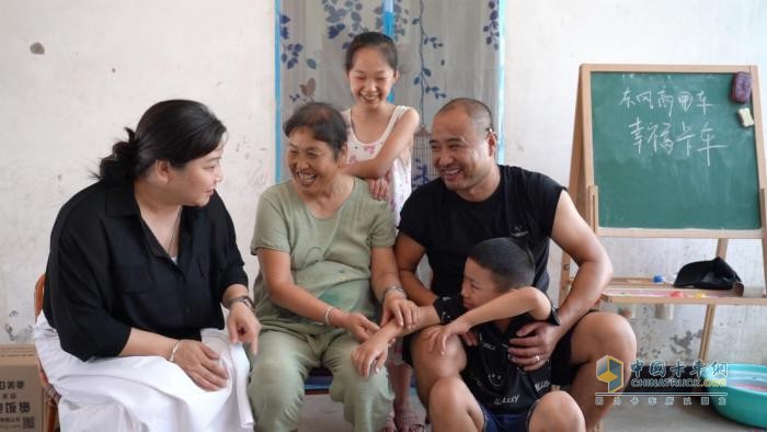 幸福卡車中國行走進(jìn)陜西：可靠的東風(fēng)，撐起幸福的家