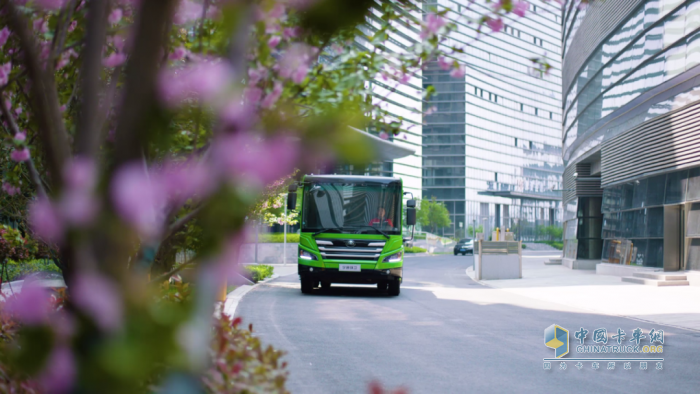 2024“開門紅”！宇通新能源環(huán)衛(wèi)車大批量交付